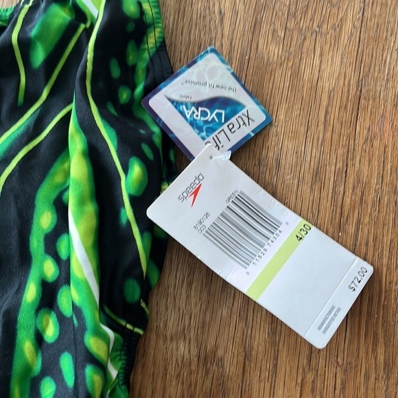 NWT $72 Speedo Women's Reigning Light Flyback One Piece Swimsuit Size: 30 / 4 - Picture 2 of 5